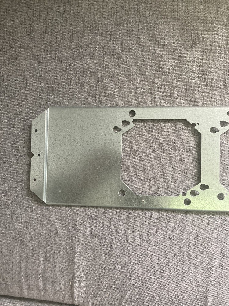 nVent Caddy Caddy RBS24 4-Box Mounting Bracket