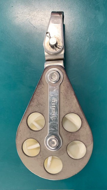 Schaefer Single Block with Swivel Shackle