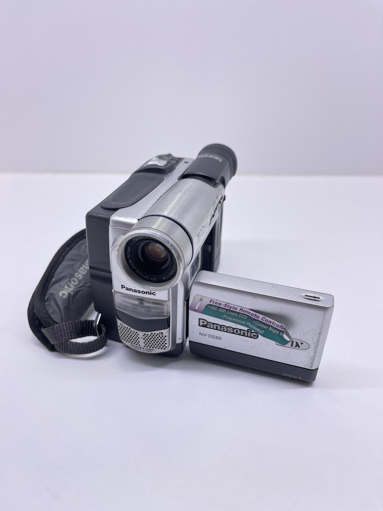 Panasonic NV-DS60 MiniDV Camcorder Digital, Untested