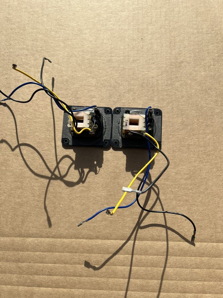 Pair Realistic Minimus -7 Speaker Crossovers