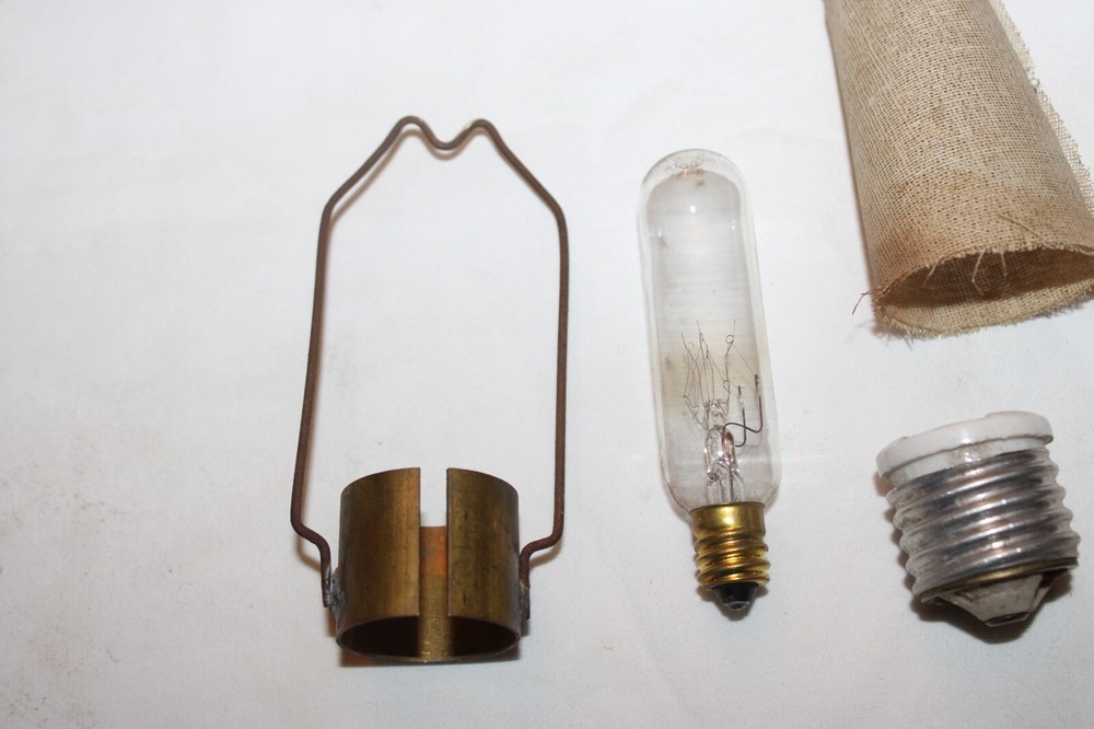 Vintage 15w Lightbulb w/Socket Adapter and Protector