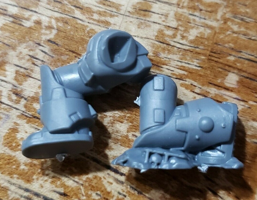 Warhammer 40k Space Marines Bits Devastator Engraved Kneeling Legs