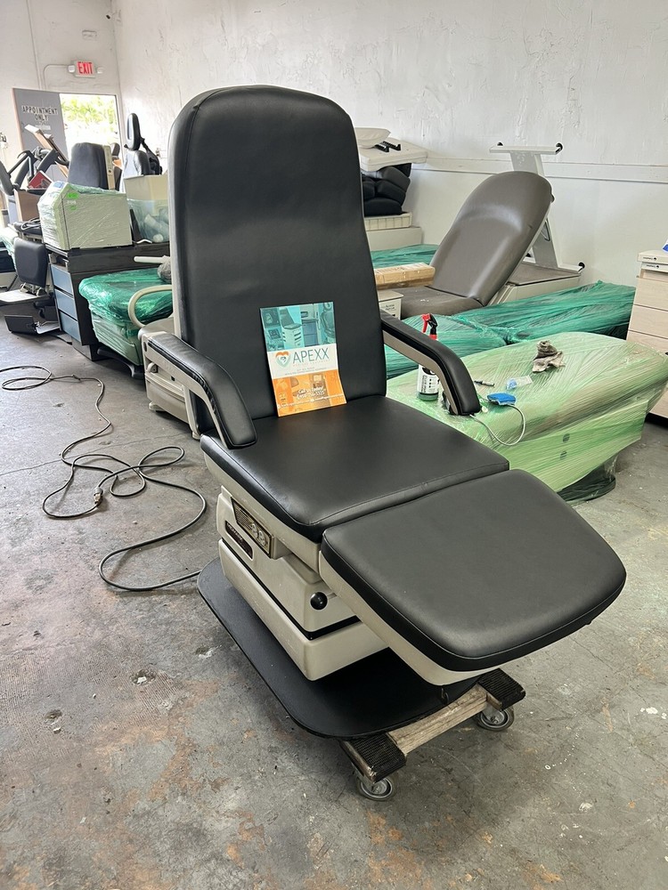 Midmark 416 Power Table