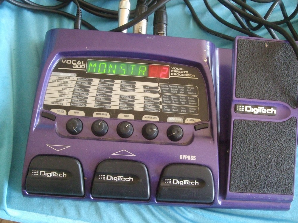 DigiTech Vocal300 Vocal Effects Processor w/AUDIX OM5/CABLES & AC ADAPTOR