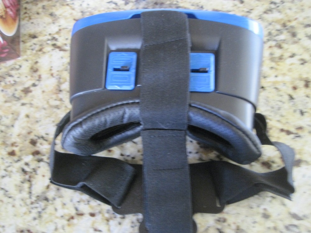 ONN Virtual Reality Headset Smartphone AU