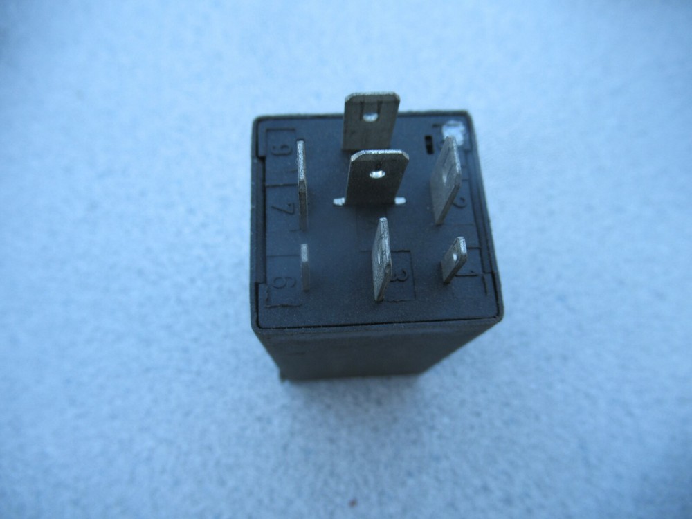Porsche 986 Boxster Rear Window Heater Control Relay