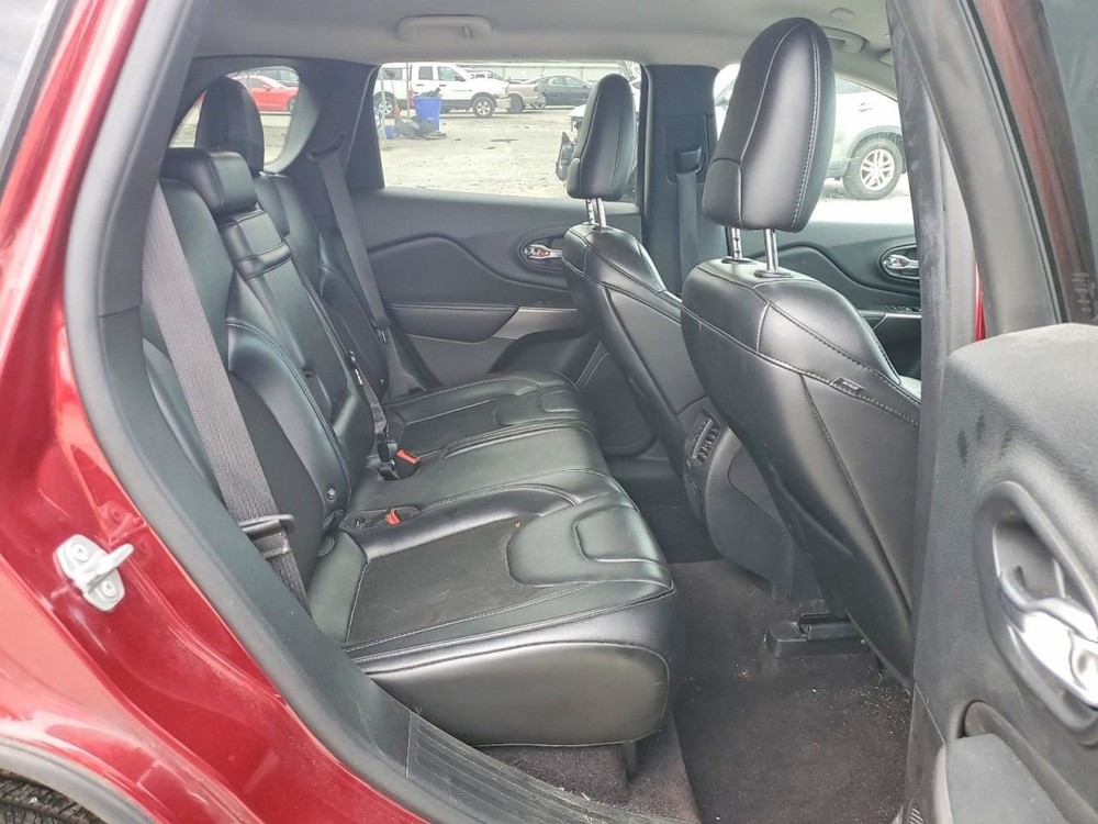 CHEROKEE 2019 Glove Box 4952969
