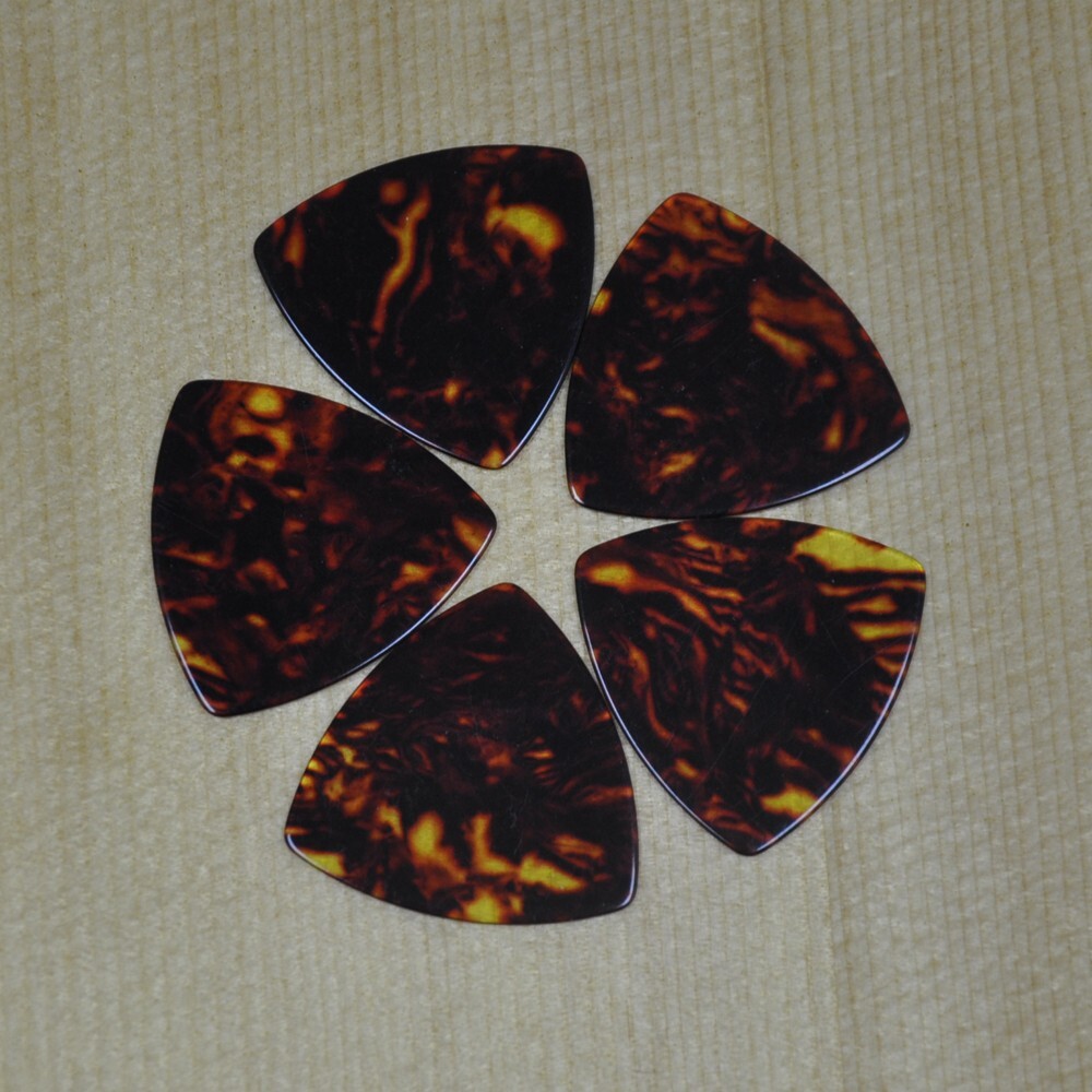 100pcs Brown Tortoise 0.71mm Medium Big Rounded Triangle Celluloid Guitar Picks