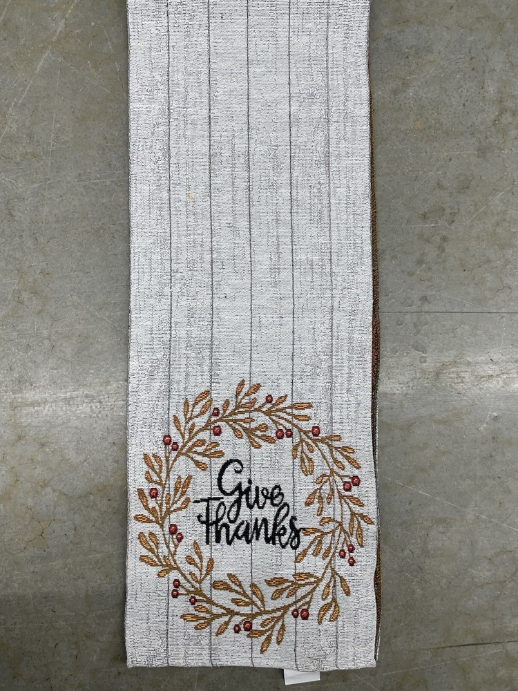 THANKSGIVING TABLE RUNNER 72" PLUS 6 BEAUTIFUL PLACEMATS