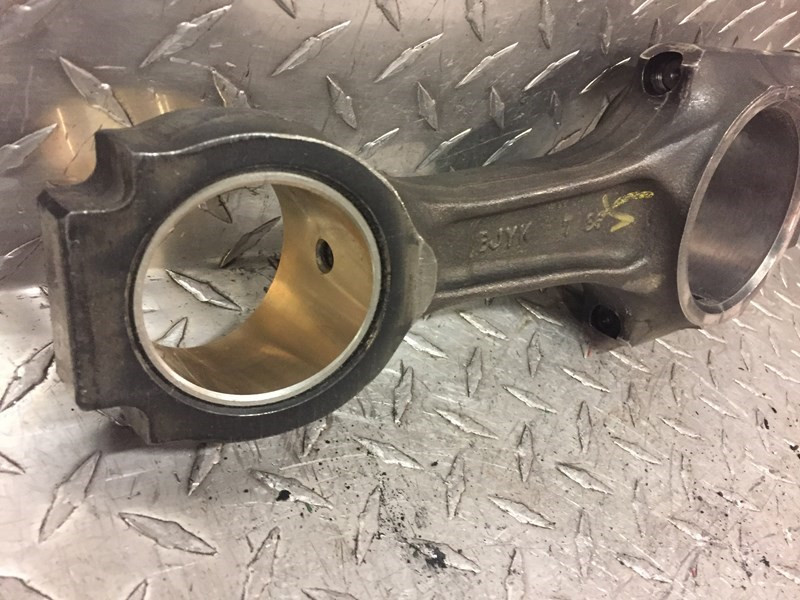 Cummins ISM Engine Connecting Rod 3027104 (532-10460)