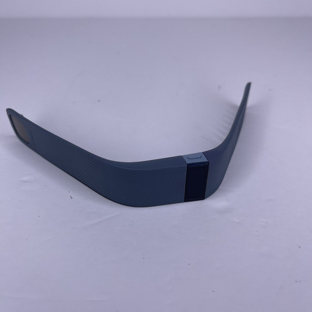 FB404 Fitbit Charge HR Wireless Activity Wristband Blue - Tested Size Small