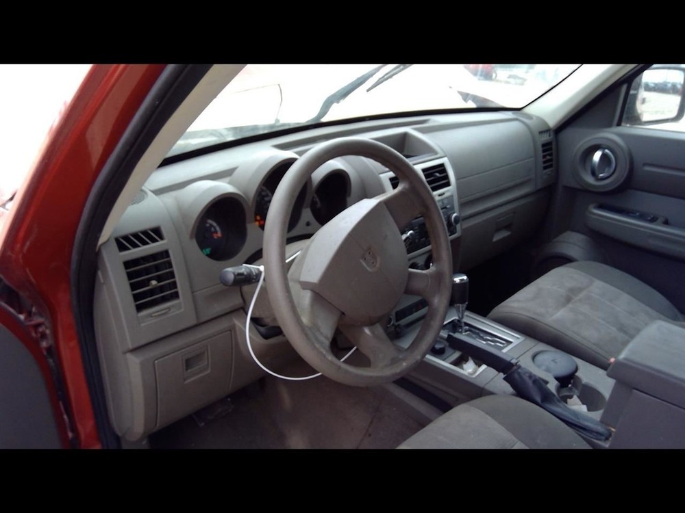 2009 09 DODGE NITRO Speedometer Cluster MPH 05172594AB