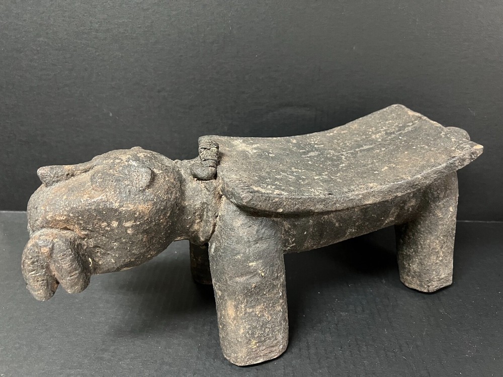 AFRICAN ART BAULE FISH STOOL