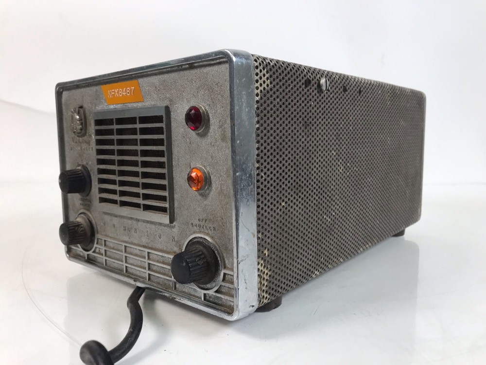 JOHNSON VIKING MESSENGER RADIO TRANSMITTER