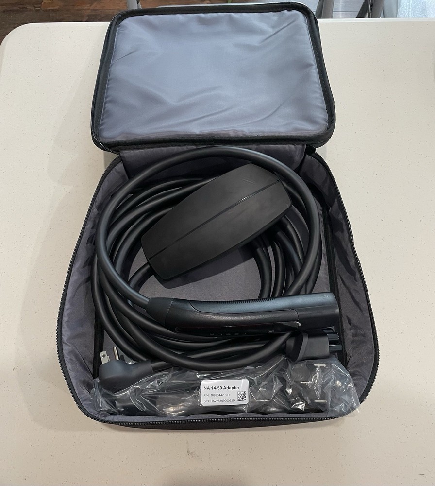 Tesla Mobile Charger