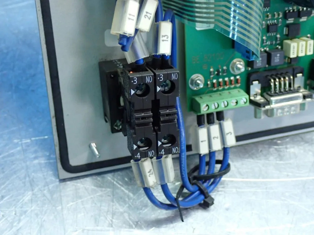 SCA SCHUCKER E071207-1 OPERATOR CONTROL PANEL 08250560753