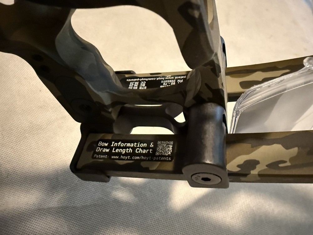 Hoyt AX2 32 60-70lbs Right Hand