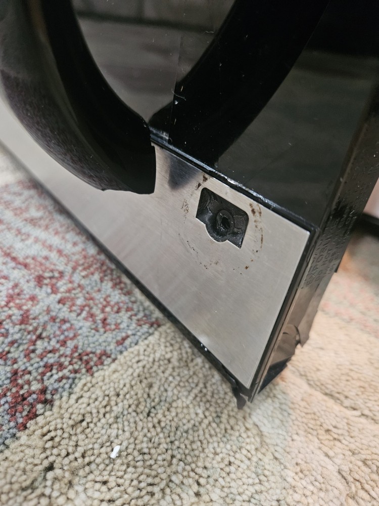 Frigidaire FFMV162LSA 1000W Over-the-Range Microwave Oven