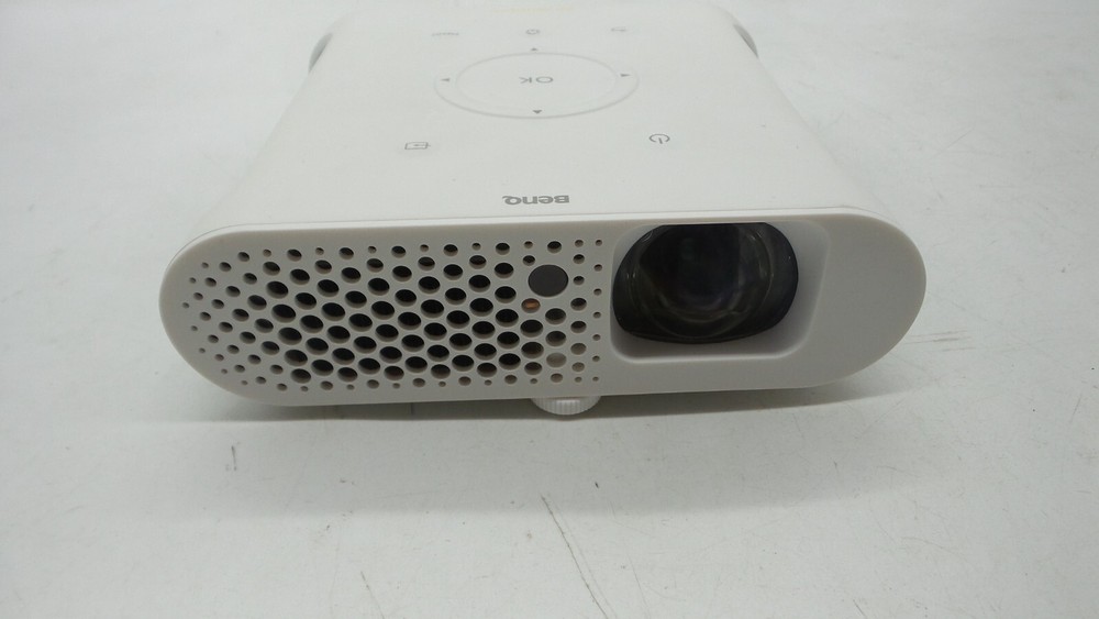 BenQ GS1 Portable Projector With Extra Accessories & Case - TESTED & WORKING