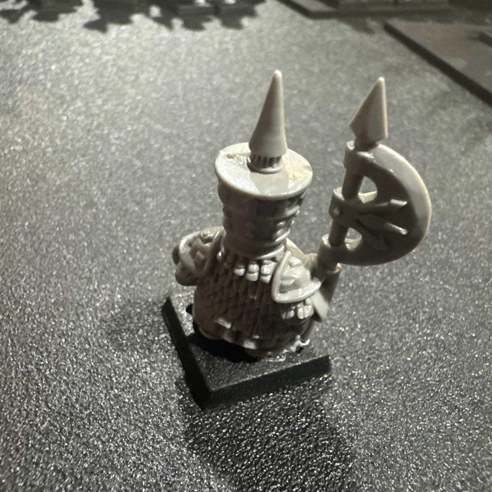 Warhammer Chaos Dwarves Halberd OOP Plastic P