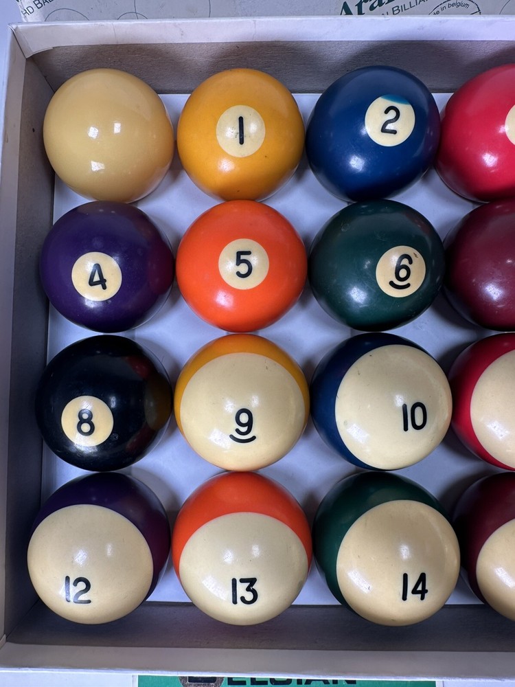 Pool Ball Set -Belgian Aramith Standard -vintage