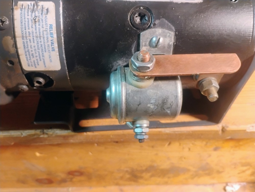 Dyna jack M-304 12 Volt