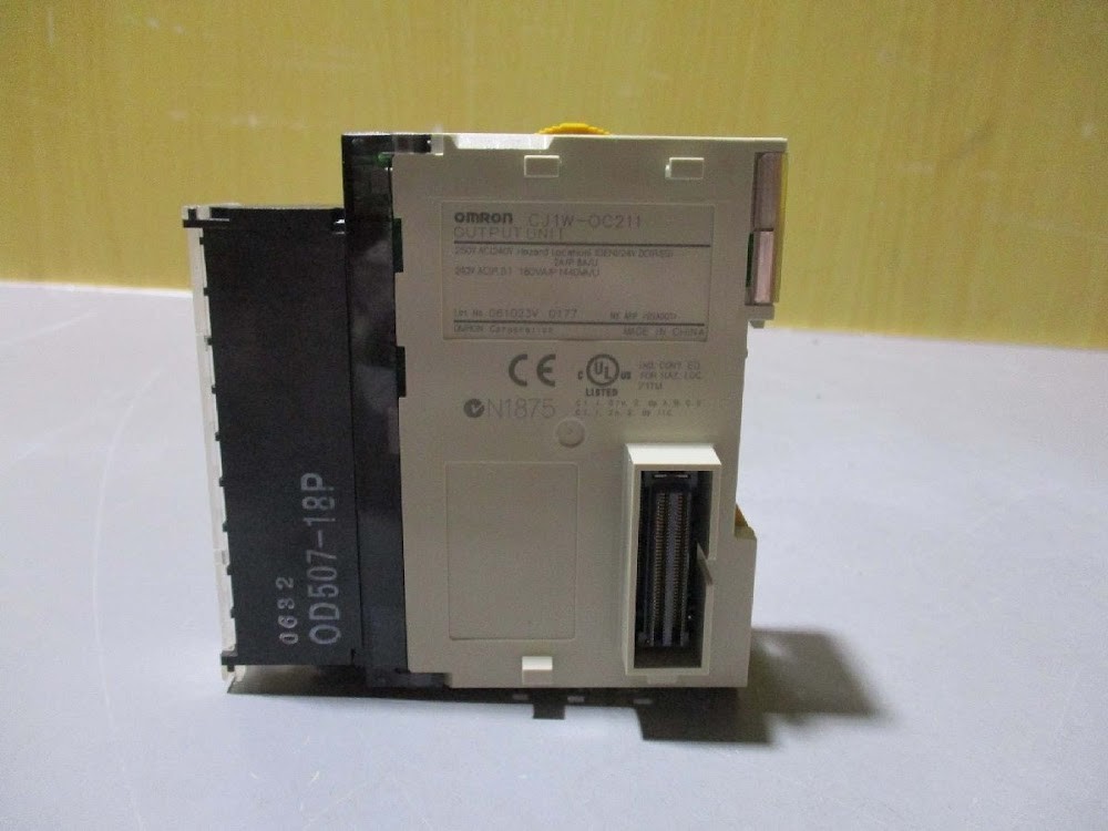 OMRON CJ1W-OC211 PLC Output Unit Module USED #2