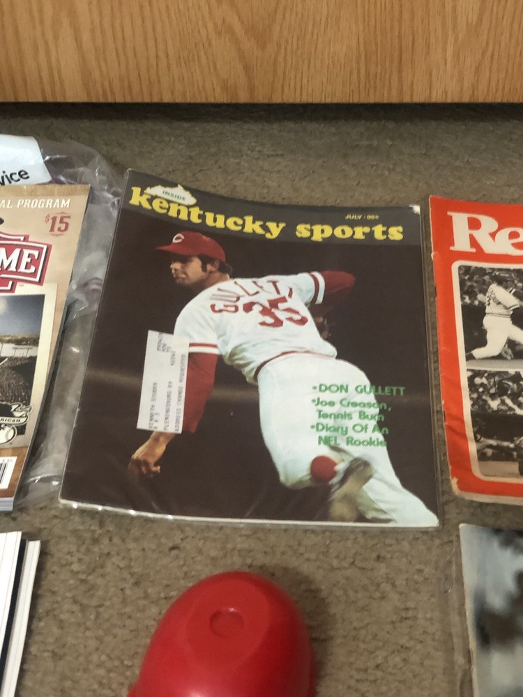Lot of Cincinnati Reds programs and magazines!