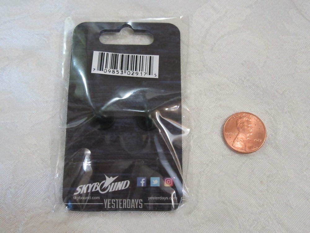 Yesterdays Skybound Image Comics Pin Redneck Vampire Fangs Teeth Lips