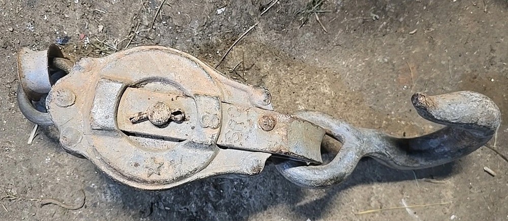 Antique 8 Ton Pulley
