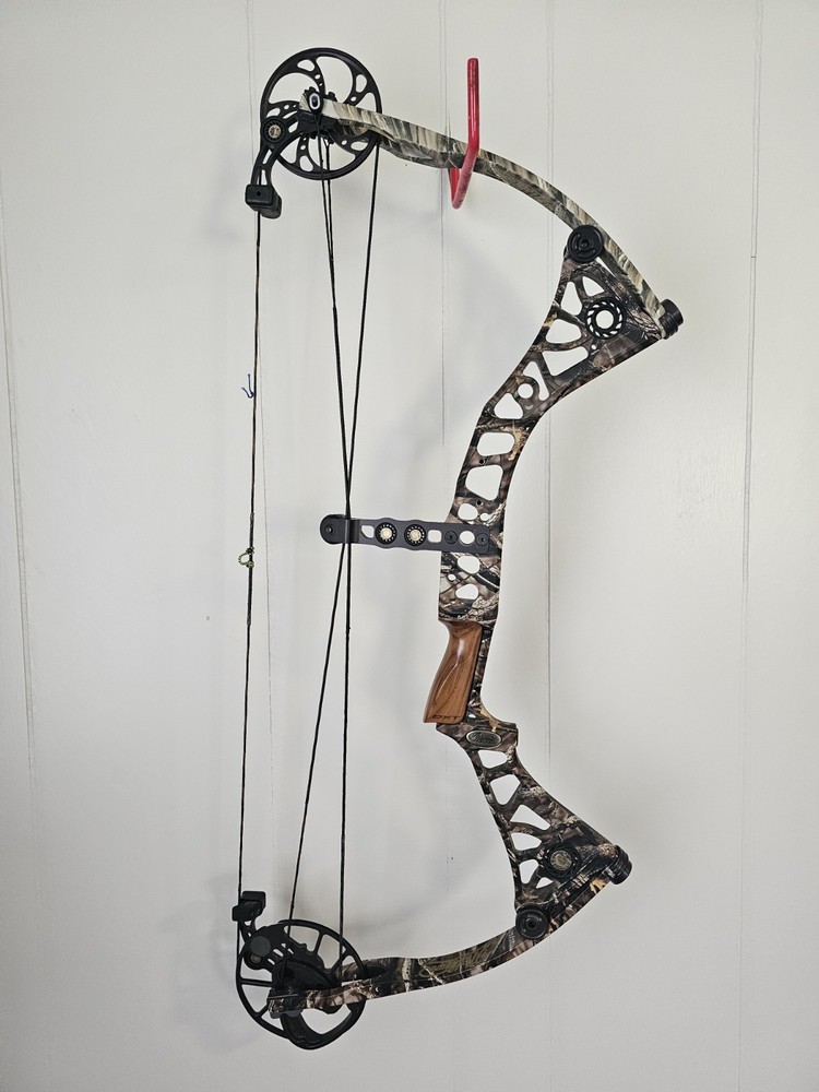 Mathews DXT Compound Bow