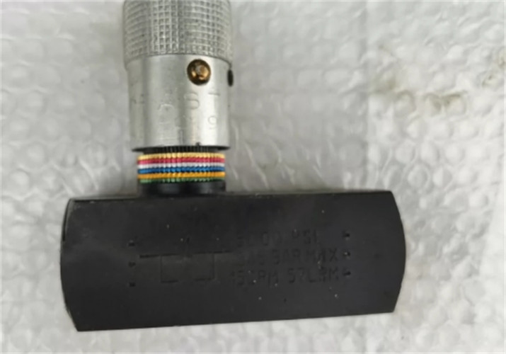 New Parker 9F800S Hydraulic Flow Control Valve Fast Ship