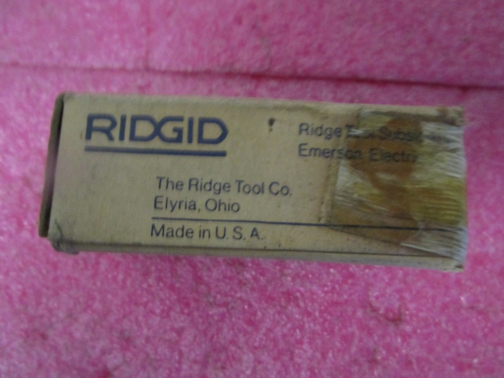 Ridgid 47805 1" - 2" Universal Pipe Dies Left Hand