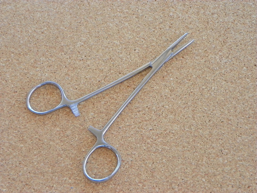Smooth Jawed Hemostat  5"