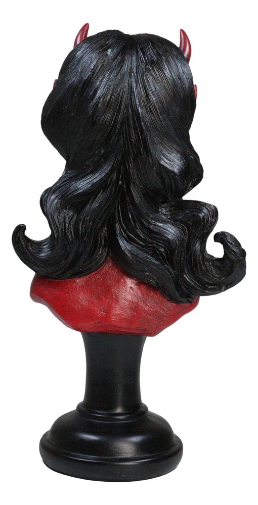 Horned Lilith Hell Demon Devil Queen Bust Figurine With Green LED Light Up Eyes
