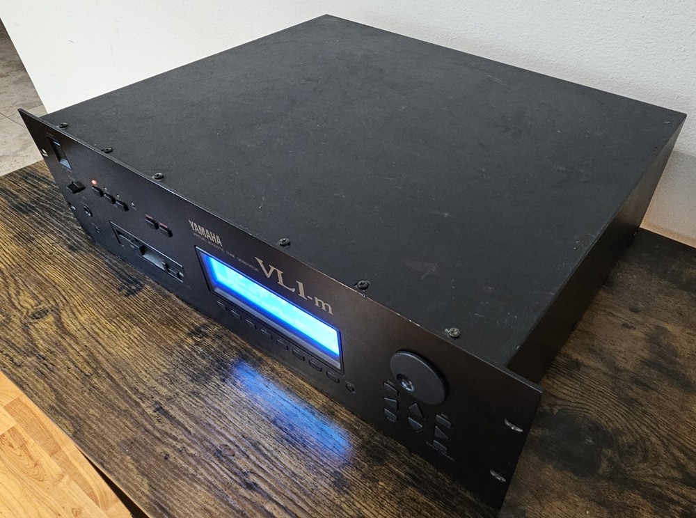 Yamaha VL1-m V2 Physical Modeling synth w TEControl Breath controller & Manual