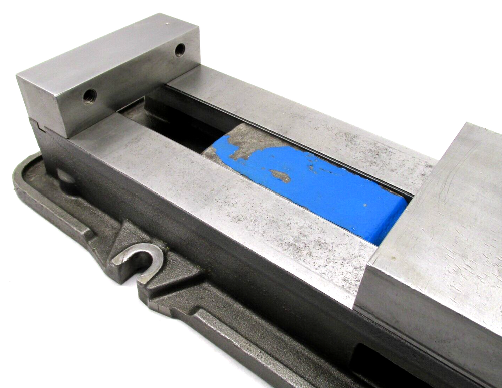 KURT ANGLOCK 6" MILLING MACHINE VISE - #D675