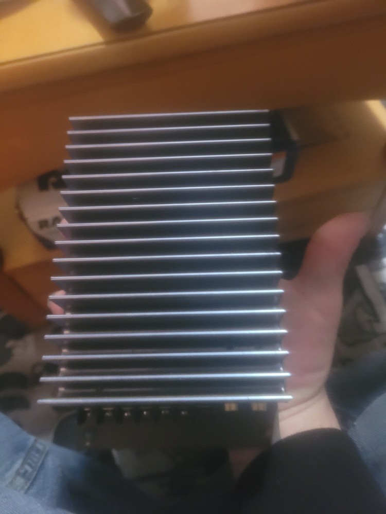 D60 Soundstream Amp