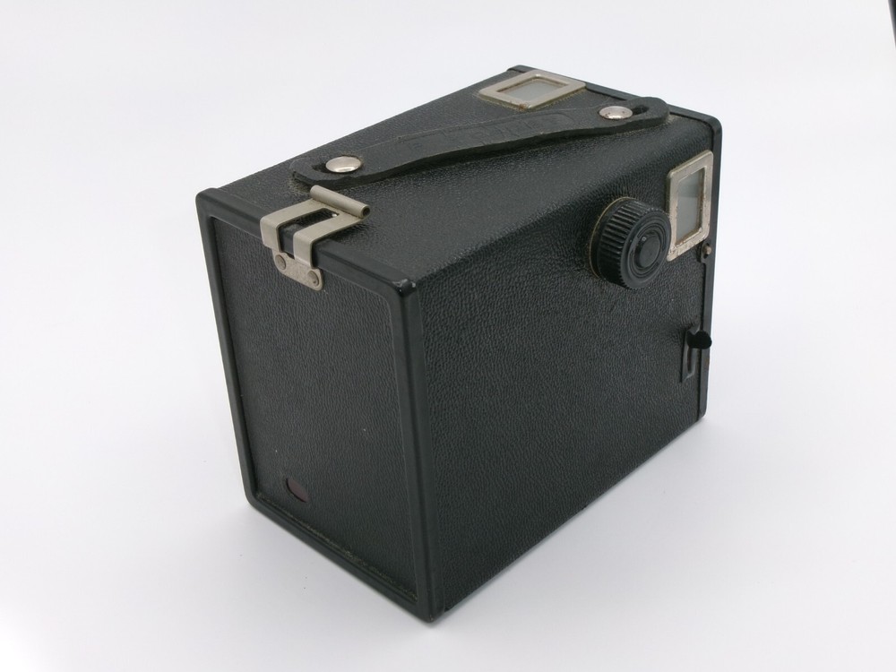 Vintage 1930s Ansco B-2 Cadet Camera