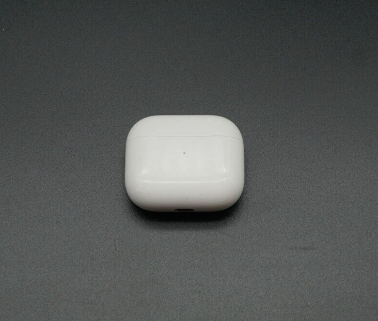 Apple Airpods 3rd Gen Authentic Replacement Charging Charger Case a2566 Fair