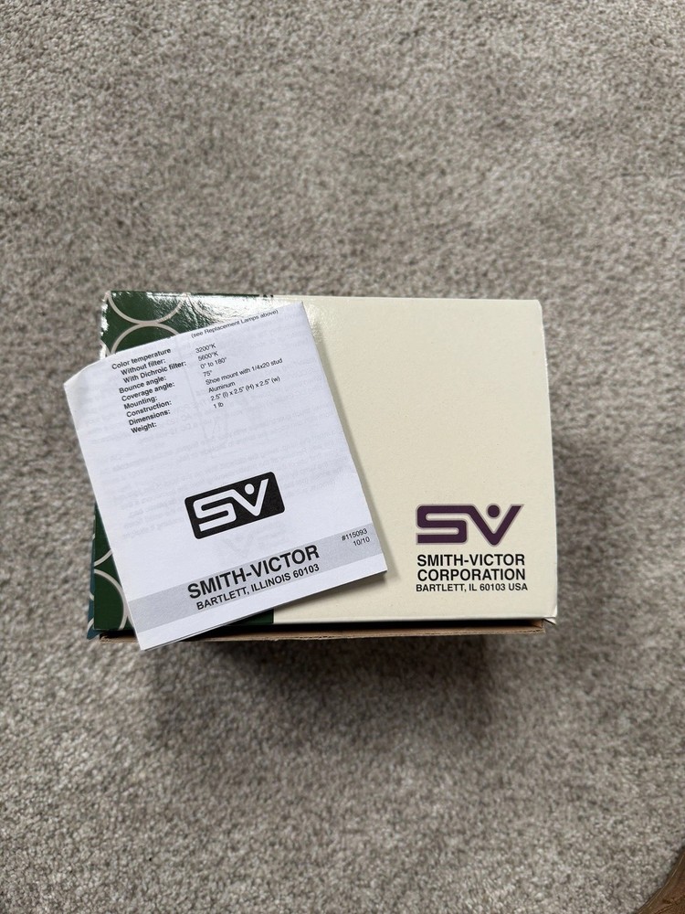 Smith-Victor Camera Mounted Quartz Halogen Digital Video Light SV840