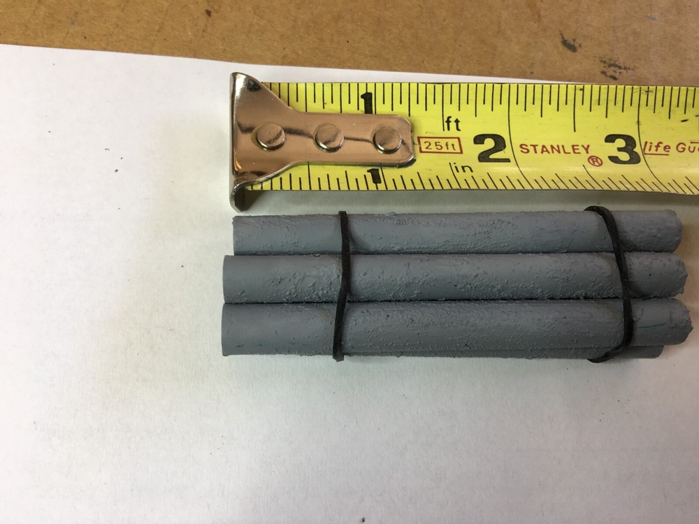 Train Car Loads: Concrete Pipe 6-Pipe Bundle Lot HO Scale Trains