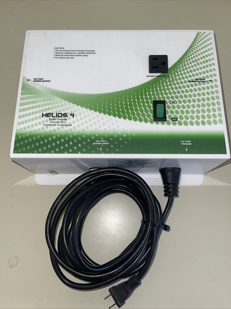 Titan Controls Helios 4 - 4 Light Controller w/ Trigger Cord