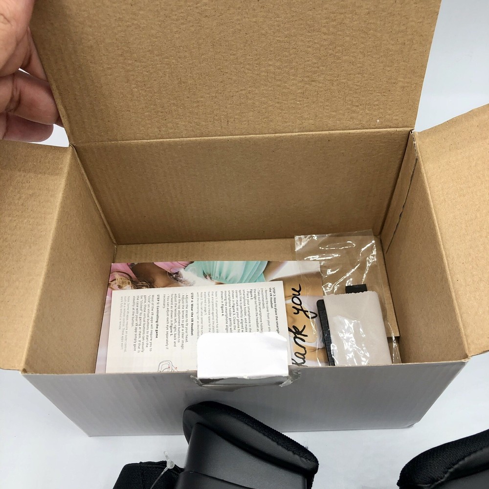 NEW Bnext VR Headset Compatible with iPhone & Android NEW