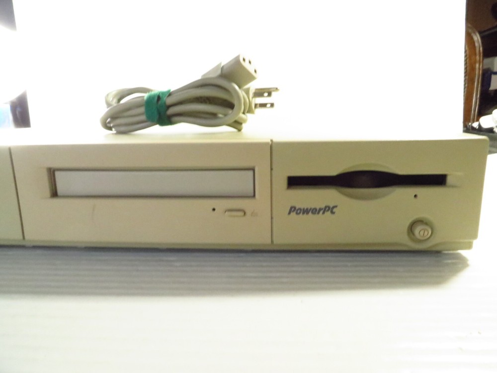 Vtg Apple Macintosh Performa 6110CD Power PC Computer M1596, Untested, As Is