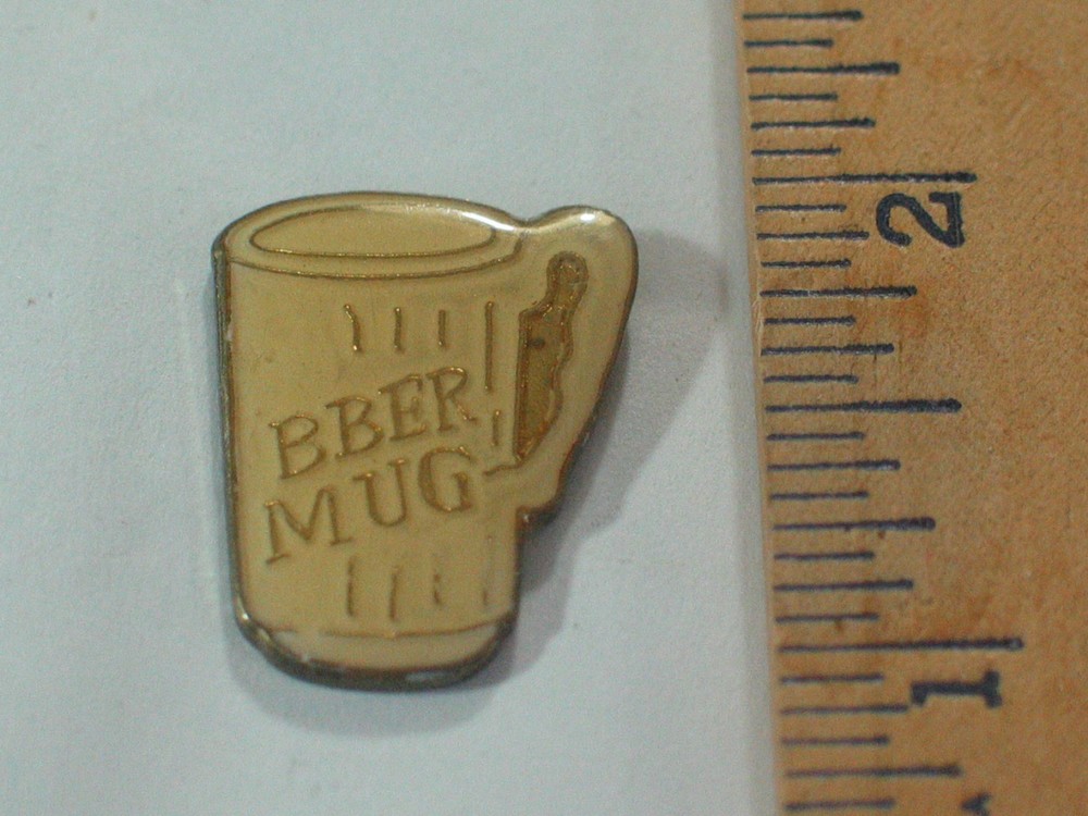 Vintage Beer Mug Pin or Bber ERROR Beer Pin