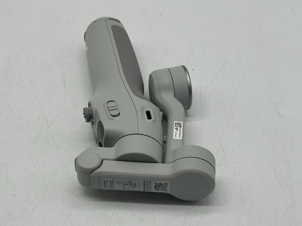 DJI Osmo Mobile 7 Gimbal Stabilizer