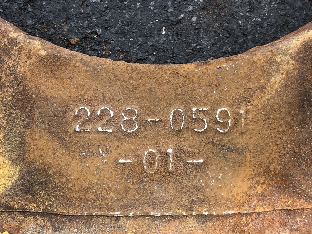 CAT C13 Engine Mount - Used | P/N 2280591
