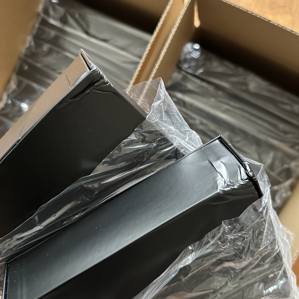 Bulk 20 Count Large Magnetic Gift Boxes (2 DAMAGED) - Backbone Trail Black