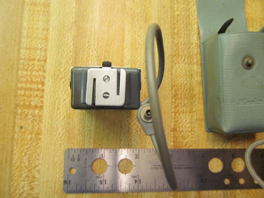 MINOLTA FLASH GUN - BABY BC-III